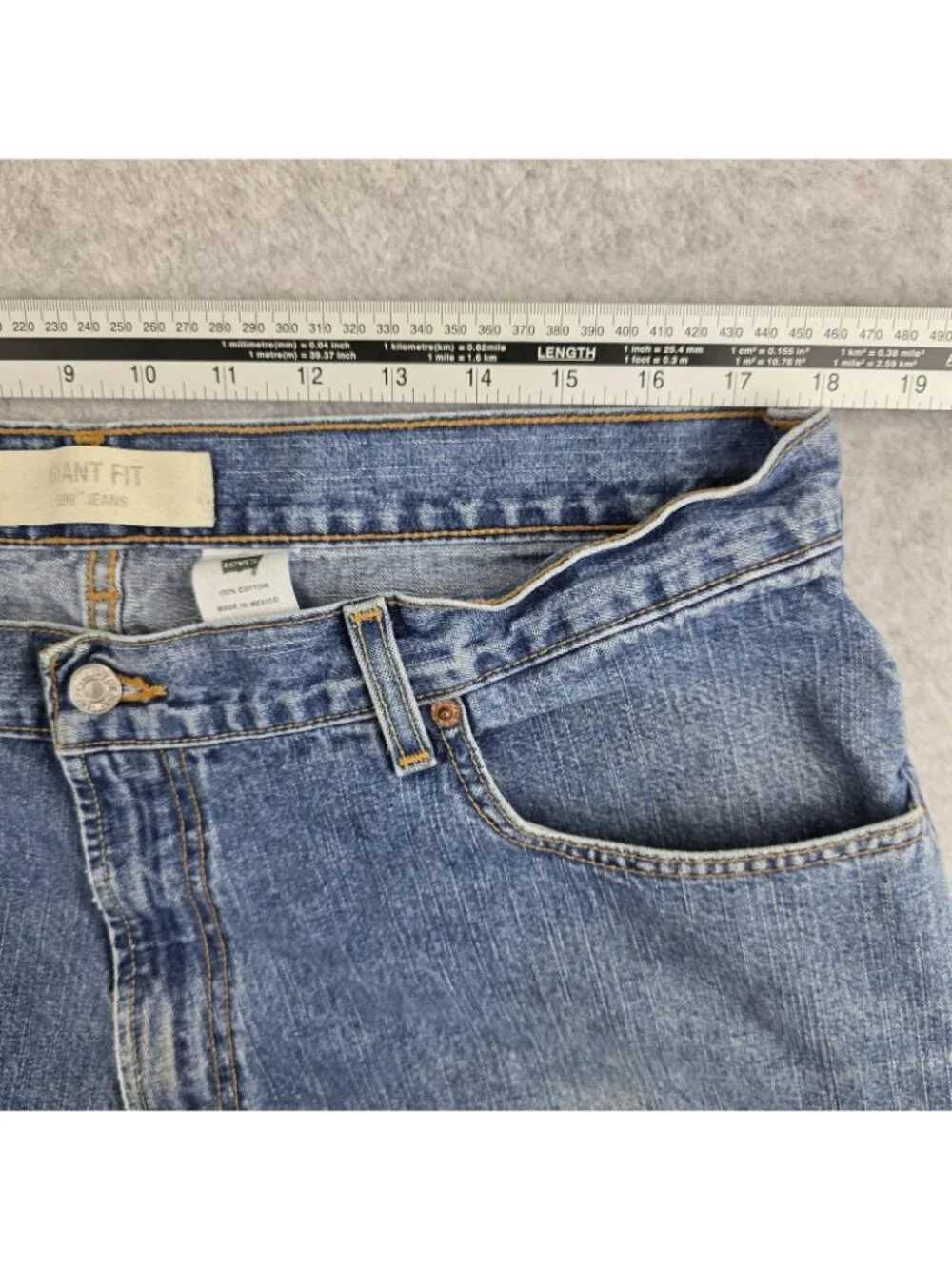 Levis 599 Giant Fit Jeans Mens 36x30 Blue Wide Leg High Rise Zip Fly Denim